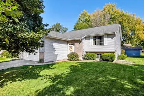 207 Peterson, Holmen, WI 54636