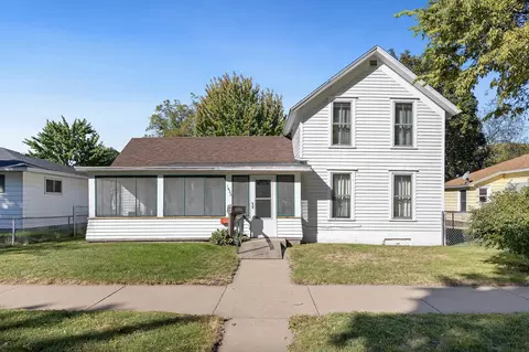 1633 Liberty, La Crosse, WI 54603