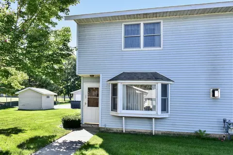 1352 F Mcnally, Winona, MN 55987