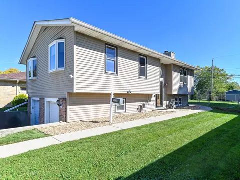 5516 S Kirkwood, Cudahy, WI 53110
