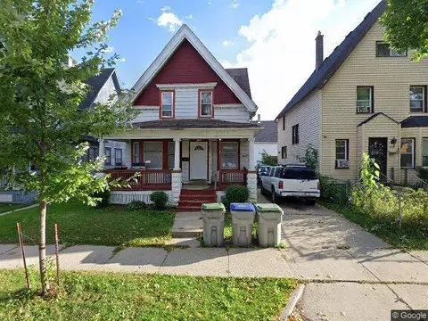 4325 W Garfield #4325A, Milwaukee, WI 53208