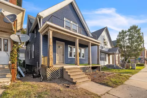 2532 W Lincoln, Milwaukee, WI 53215