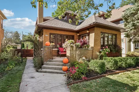 4473 N Frederick, Shorewood, WI 53211