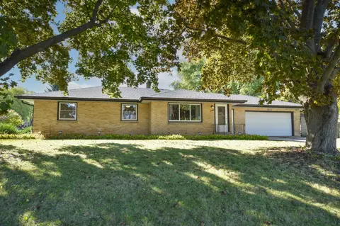 4907 W Parkland, Brown Deer, WI 53223