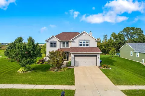 400 E Grant, Elkhorn, WI 53121