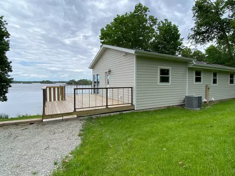 n5186 Sinissippi Point Road, Hubbard, WI 53039