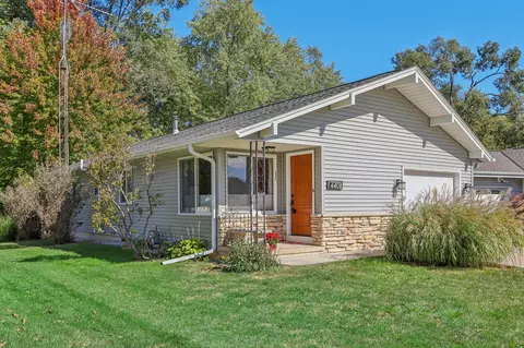 440 E Harvard, Oconomowoc, WI 53066