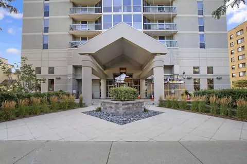 1660 N Prospect #811, Milwaukee, WI 53202