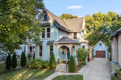 2140 N Booth, Milwaukee, WI 53212