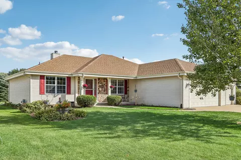 n7824 Maple Ridge Road, Oconomowoc, WI 53066