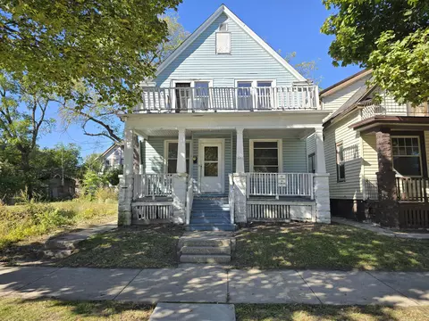 3053 N 10th, Milwaukee, WI 53206