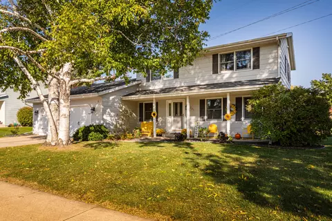 221 16th, Onalaska, WI 54650