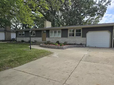1905 89th, Kenosha, WI 53143