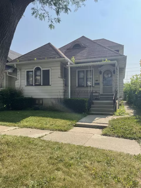 5218 N 36th, Milwaukee, WI 53209