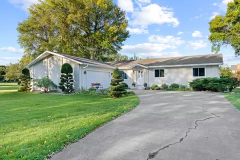 5821 Lakewind, Butte Des Morts, WI 54927