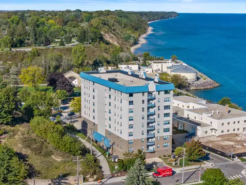 415 N N Lk #601, Port Washington, WI 53074