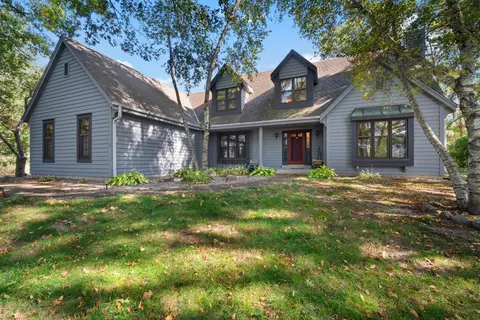 530 S Wayfare, Summit, WI 53066