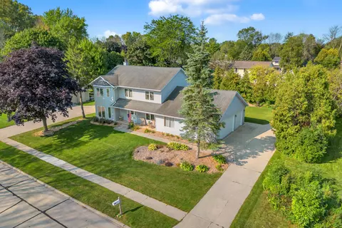 3517 Barkwood, Manitowoc, WI 54220