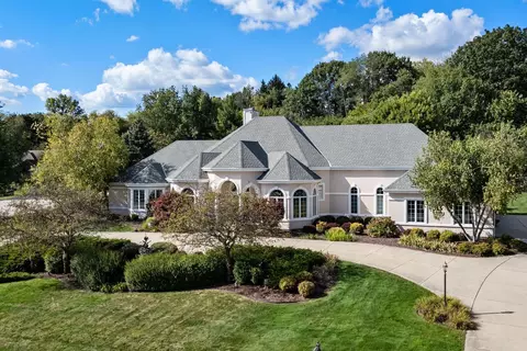 17010 Sanctuary, Brookfield, WI 53005