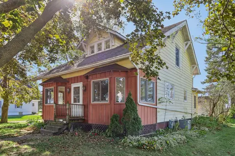 n1855 County Road R, Lebanon, WI 53047