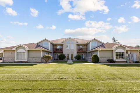17610 W Lincoln, New Berlin, WI 53146