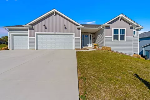 1414 Beacon, Watertown, WI 53098