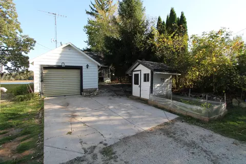 417 Killdeer, Burlington, WI 53105