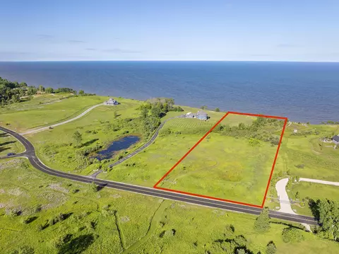 7007 Southview #LT 6, Newton, WI 53063