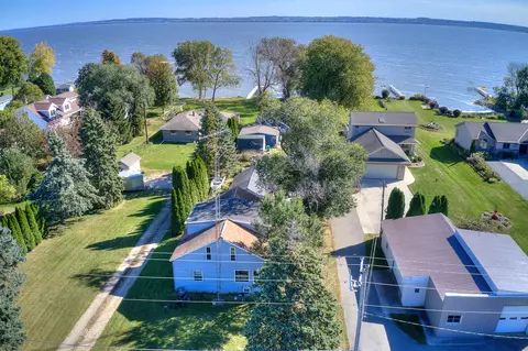 n8021 Lakeshore Drive #8023, Friendship, WI 54937
