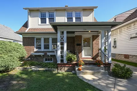 406 N 70th, Wauwatosa, WI 53213