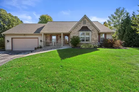 n102w15001 Hidden Pond, Germantown, WI 53022