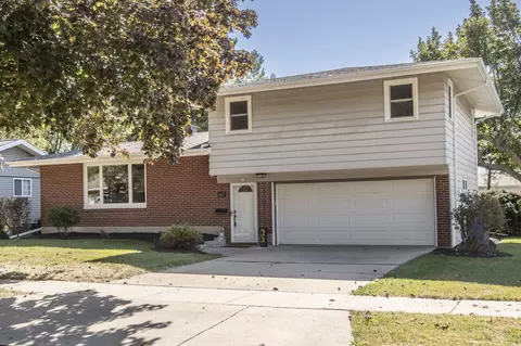 863 Harmel, Oshkosh, WI 54902