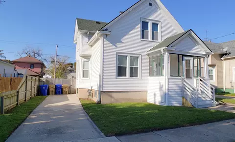 6826 26th, Kenosha, WI 53143