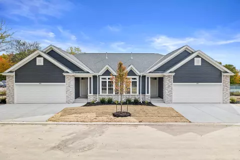 760 N Brookfield #301, Brookfield, WI 53045