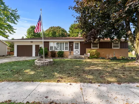 390 S Jackson, Valders, WI 54245
