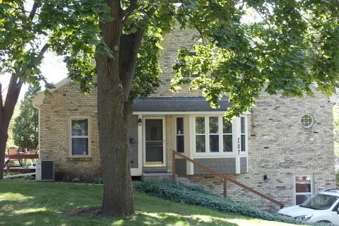 207 W College #C, Waukesha, WI 53186
