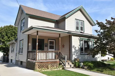 816 E Main, Waukesha, WI 53186