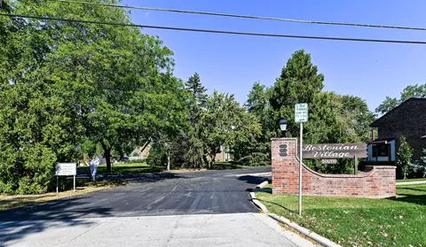 4906 S 19th #L, Milwaukee, WI 53221