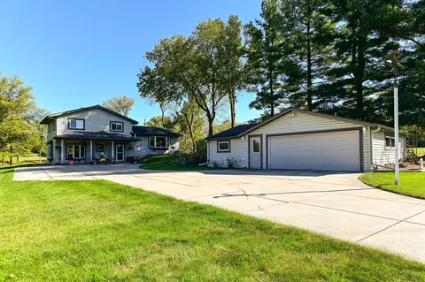 3116 S Hanke, New Berlin, WI 53146