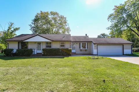 w141n6598 Florence, Menomonee Falls, WI 53051