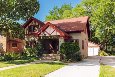 559 N 67th, Wauwatosa, WI 53213