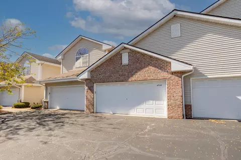 475 E Veterans #3, Mukwonago, WI 53149