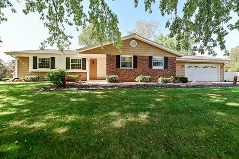 9933 N Concord, Mequon, WI 53097