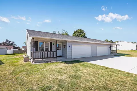 4421 Menasha, Manitowoc, WI 54220