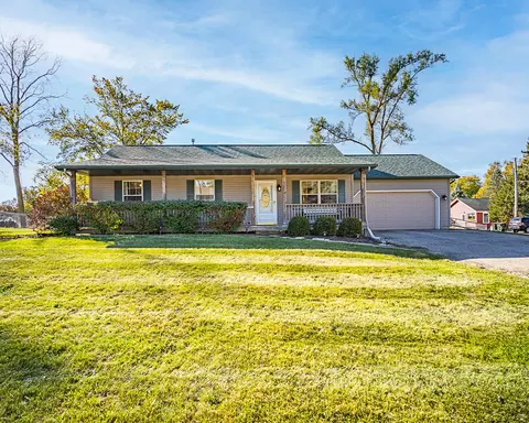 w1351 Highland, Bloomfield, WI 53128