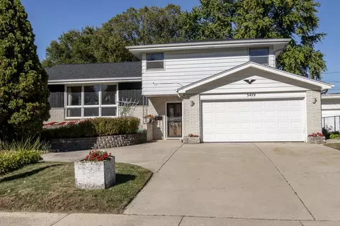 5479 N Milwaukee Riv, Milwaukee, WI 53209