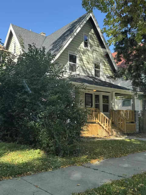2461 N 44th #2461A, Milwaukee, WI 53210