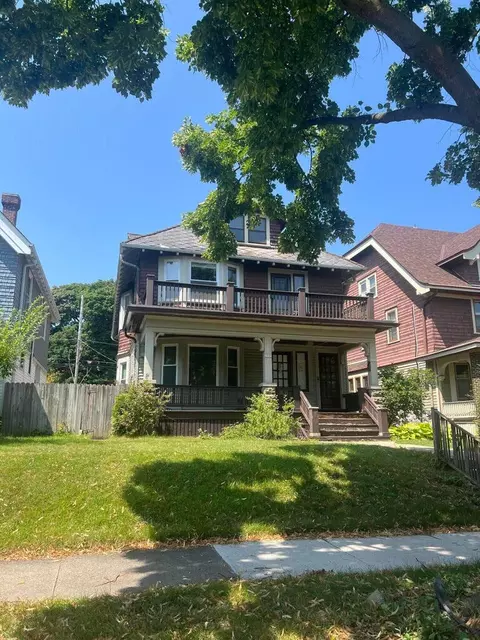2009 N 49th #2011, Milwaukee, WI 53208