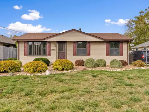 808 E Linden, Manitowoc, WI 54220