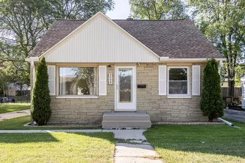 9509 W Melvina, Milwaukee, WI 53222